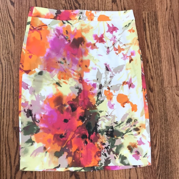 J. Crew Dresses & Skirts - J.Crew Floral Pencil Skirt